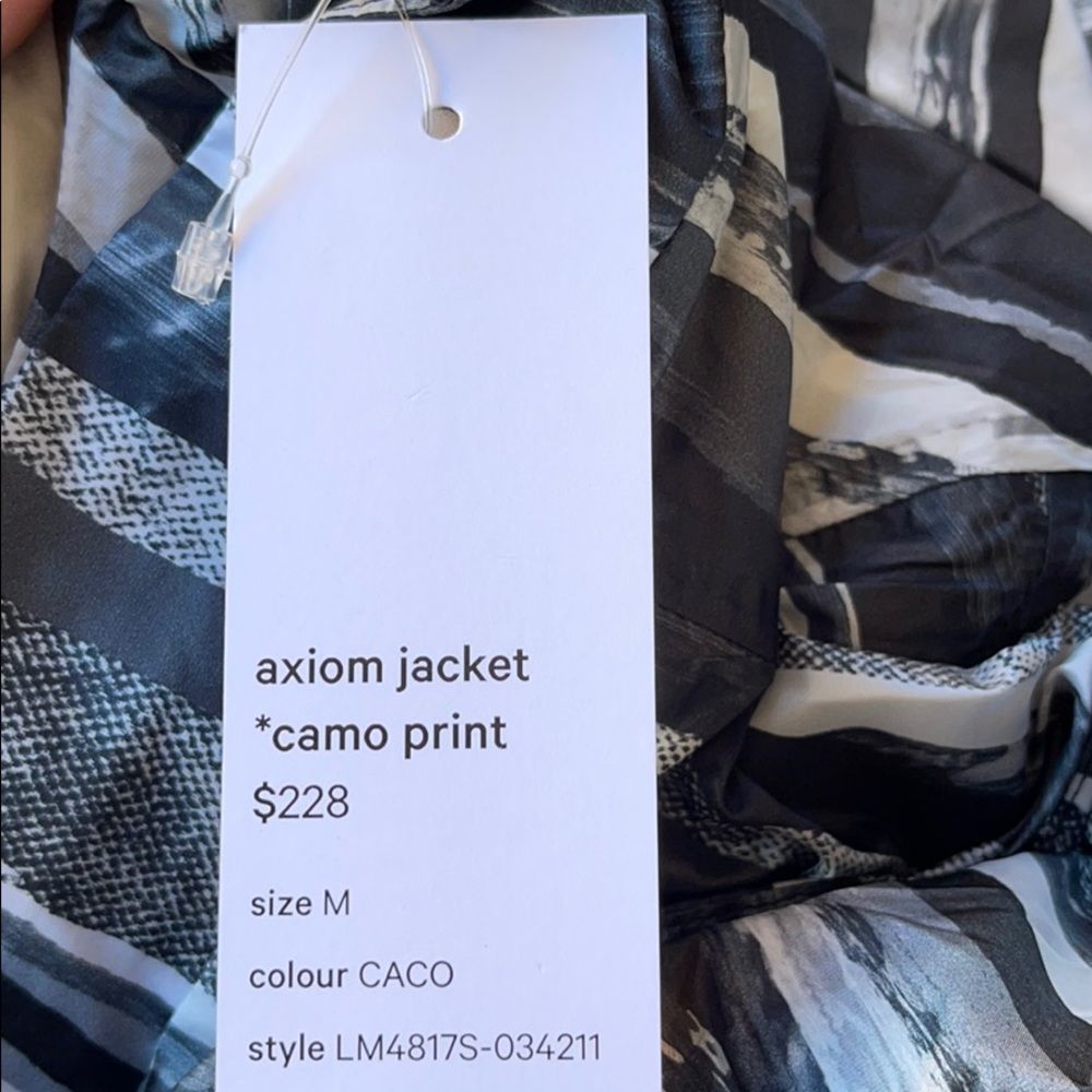 Lululemon Axiom Jacket *camo print - Picture 11 of 12